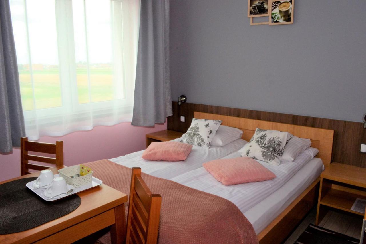 Comfort-24 Plus Słupca المظهر الخارجي الصورة