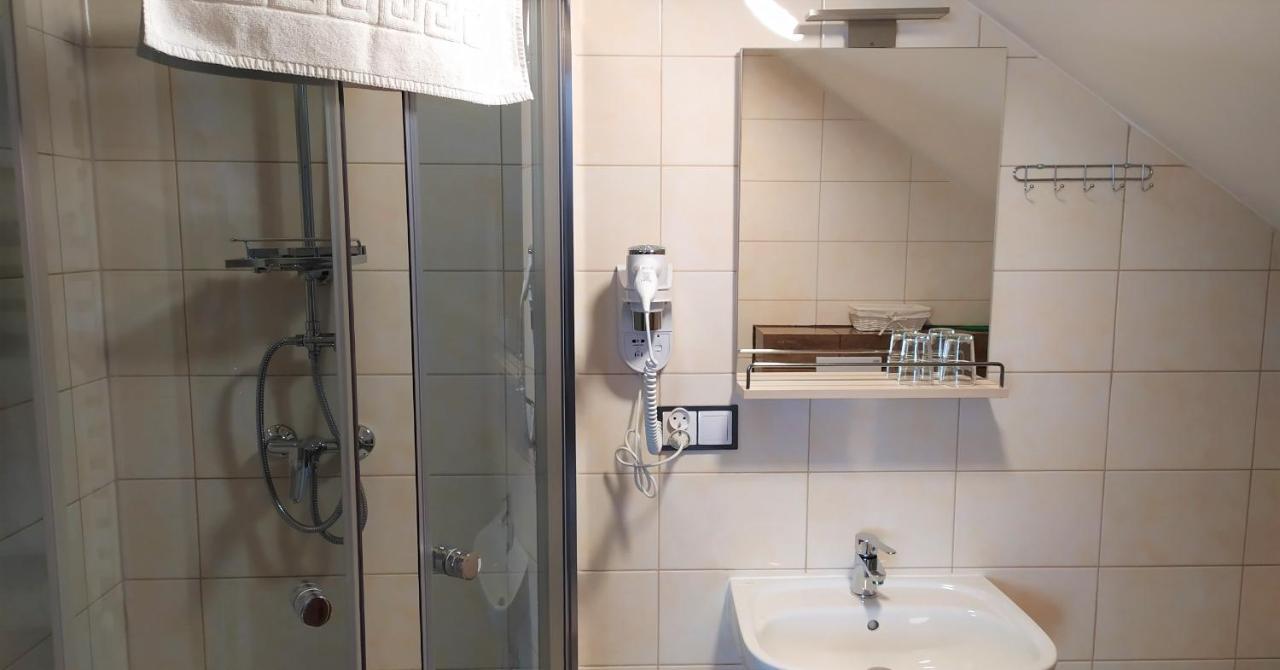 Comfort-24 Plus Słupca المظهر الخارجي الصورة