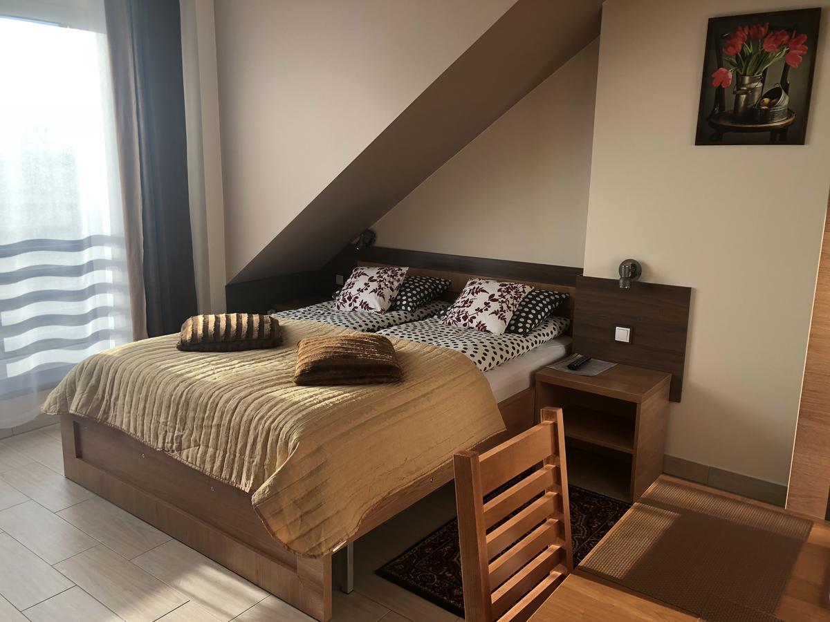 Comfort-24 Plus Słupca المظهر الخارجي الصورة