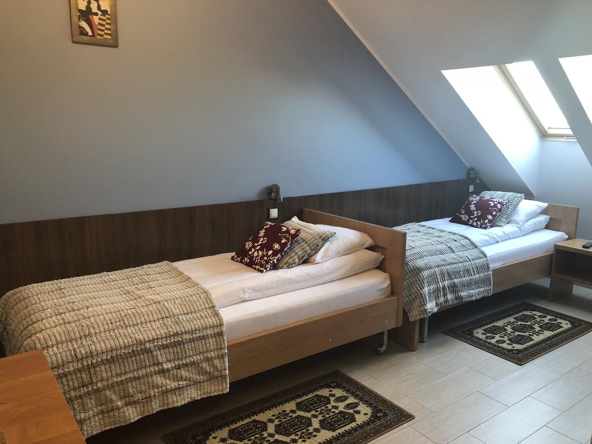Comfort-24 Plus Słupca المظهر الخارجي الصورة